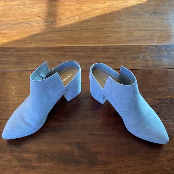 Express Light Grey Open Back Booties - 7 - Picture 6 of 15
